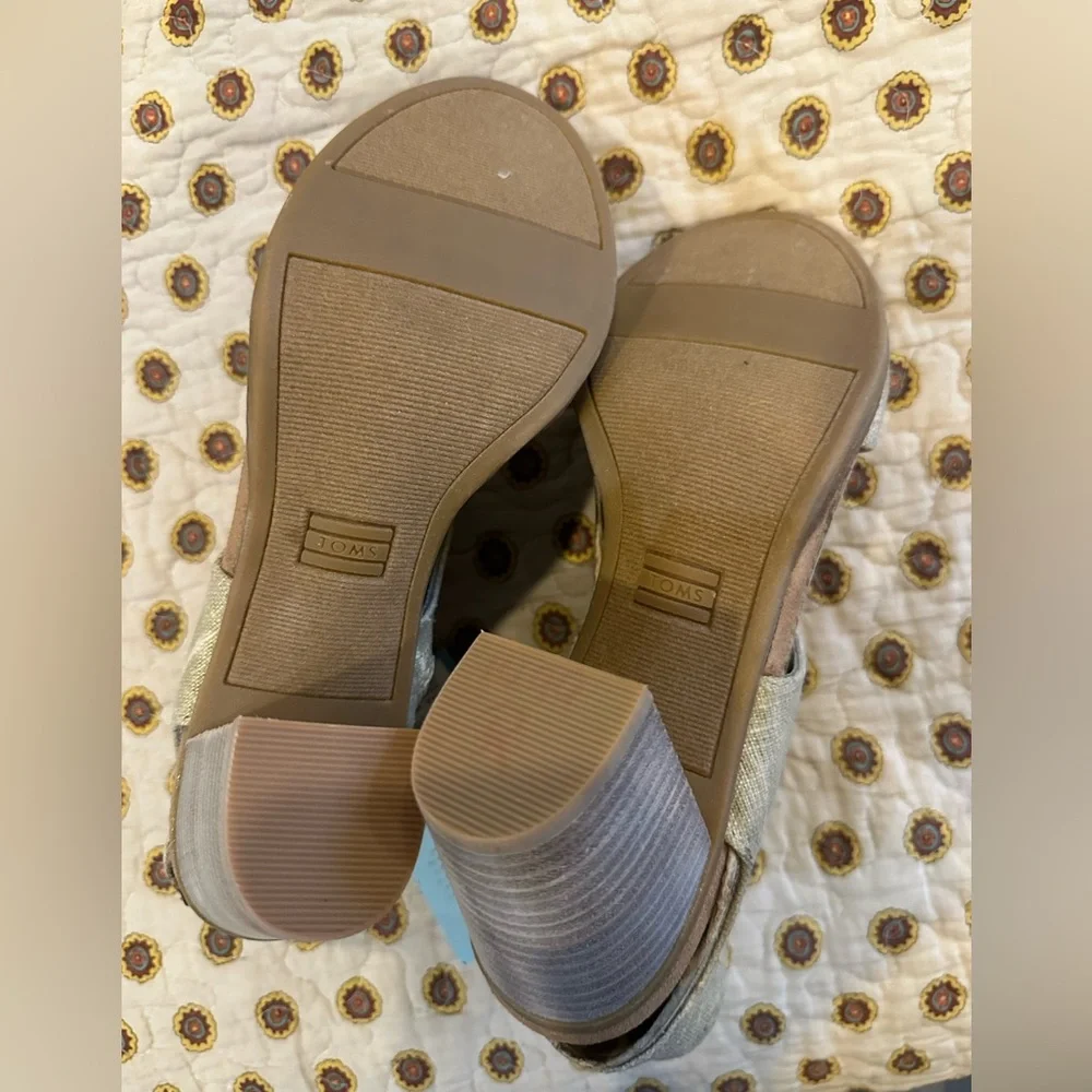 Toms Majorca Cutout Champagne Metallic Foil Woven Sandal Sz 10 NWT - Picture 7 of 10